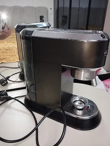 kofe molka: Qəhvə maşını Delonghi, Borulu, Kapuçinator ilə — 3