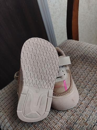 Детская одежда и обувь: Uşaq ayaqqabıları – bej rəngli, qunduz çalarlarında dama (şotland) — 3