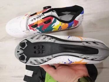 qaçış aləti: Butslar Ölçü: 44, Yeni — 2