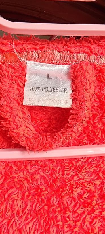 hamam xalat: Qırmızı yumşaq xalat - Material: 100% poliester (etiketdə göstərilib) — 3