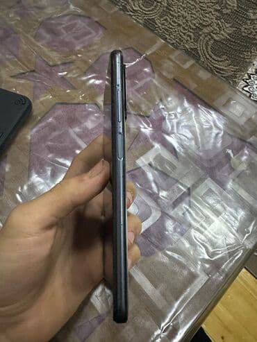 telefon divar kağızları 2022: Model: Redmi (AI-CAM Photography System) Rəng: Qara/boz ton Ekran: Tam — 3