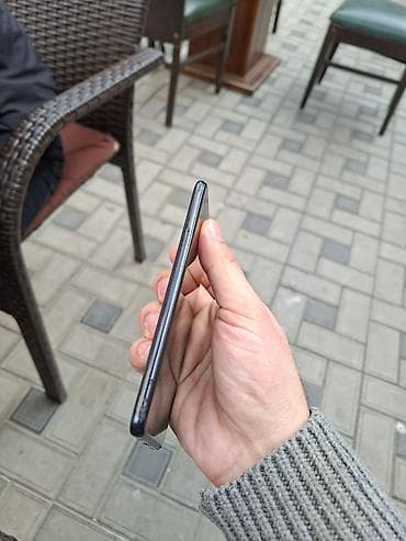 telefon samsung a40: Samsung Galaxy A40, 64 GB, rəng - Qara, İki sim kartlı — 3