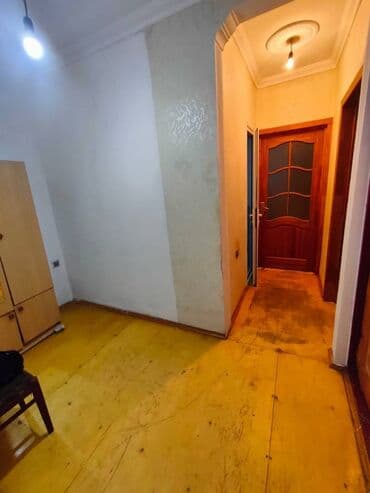 tam temirli menziller: Sabunçu rayonu,Bakıxanov qəsəbəsi(Razin)Asan xidmətin yaxınlığı,9 — 5