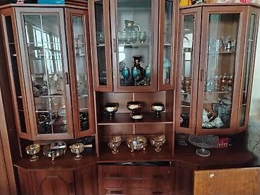 ev stulu: Klassik üslubda iri vitrinli qonaq otağı mebeli qablar üsdə verilmir — 3