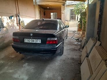 mator vaz: BMW 3 Series E36 sedan - Mühərrik: benzin, 6 silindir (şəhərdaxili — 5