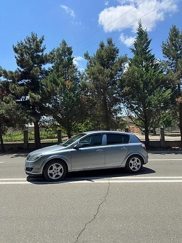 qara disk: Opel Astra: 1.3 l | 2006 il 478000 km Hetçbek — 5