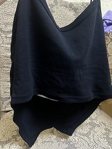 nike tech: Qadın qara crop top – “Howlin’ Wolf” printli - Model: nazik çiyin — 6