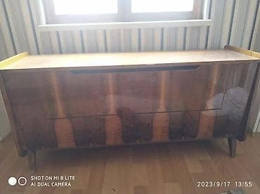 Mebel: Taxta sandıq/cehiz sandığı - Material: Ağac, üst səthdə laklı