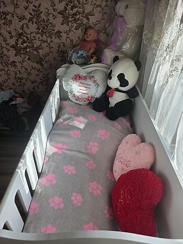 matras qiymeti: Qız üçün, Dördbucaq, Beşik, Dəstsiz, Matras ilə, Yellənmə mexanizmsiz — 1