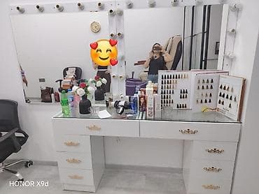 salon malari: Salon güzgüsü satılır təcili satılır. Divardakı 2 güzgü daxil Qiyməti — 1