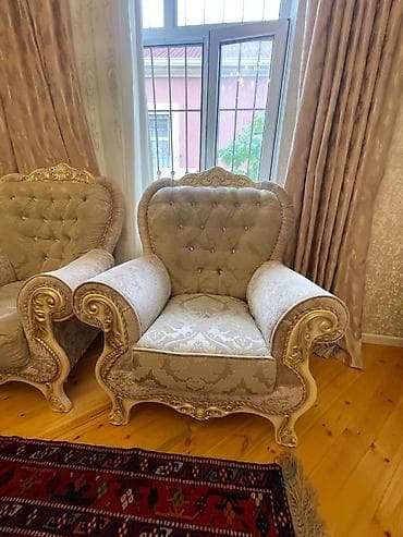 Ev və bağ: Klassik divan, Divan — 3