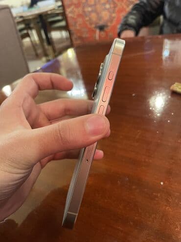 Məişət texnikası: IPhone 15 Pro, 256 GB, Natural Titanium, Simsiz şarj, Face ID — 6