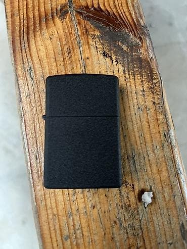 Zippo orijinal deyil tezedi bezini doludu boş bekar adamlar yazmasın