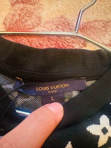 klassik geyim: Louis Vuitton firmasının qara rəngdə, ağ naxışlı dəsti. Parisdən 900€ — 5