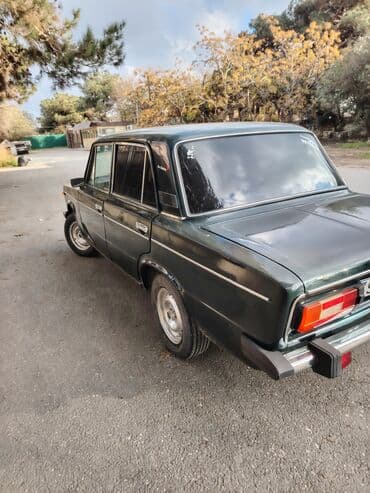 vaz 21 06 matoru: VAZ 2106 sedan - Kuzov: 4 qapılı sedan, tünd yaşıl rəng - Ön optika — 4