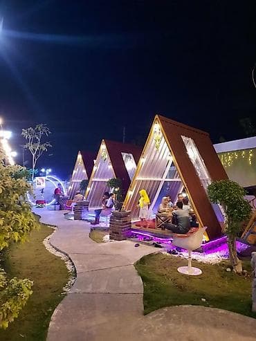ambiance: Açıq havada fərdi otaqlı restoran-kafe konsepti - Üçbucaq formalı — 1