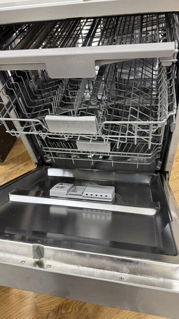 quraşdırılan qabyuyan: Посудомойка Samsung, Полногабаритная (60 см), Встраиваемая — 1