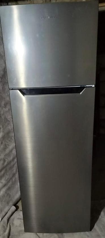 samovar satiram: 3 ayin soyducu satılır. Defrosdu. Heç bir problemi yoxdur. Köç səbəbi — 1