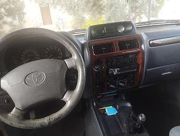 diski teker type 1: Toyota Land Cruiser Prado VX – ağ rəngli, kuzovda ehtiyat təkər qapağı — 4