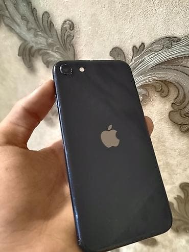 iphone se 2023: IPhone SE 2020, Qara, Barmaq izi — 2
