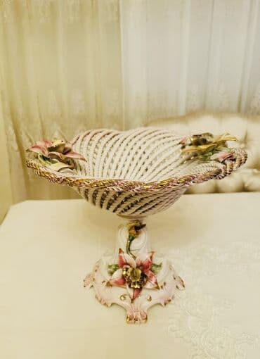 Свечи: Одна ваза, Фарфор — 1