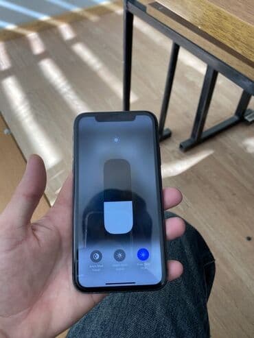 sert disk: IPhone 11, Qara, Face ID — 4