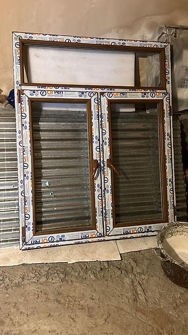 Eni 1.20 uzunluğu 1.50 şüşələri yoxdur. Yenidir