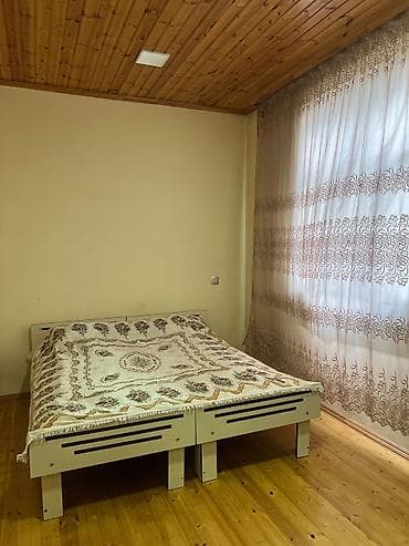 zabrat 1 ev: Şəhər tipli həyət evi Xüsusiyyətlər: - Bir mərtəbəli, hasarlı həyətə — 10