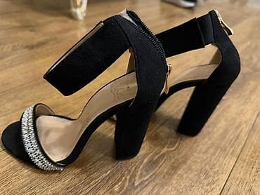 Qadın ayaqqabıları: Ölçü: 35, rəng - Qara, İşlənmiş — 1