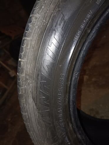 резина на авто: 1 ed qiyməti qeyd olunub. 2ədəd avtomobil şini — 5