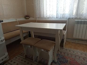 Mətbəx üçün künc divan, masa 2 taburetka. Normal vəziyyətdə lalafo.az -da Mətbəx üçün künc divan, masa 2 taburetka. Normal vəziyyətdə