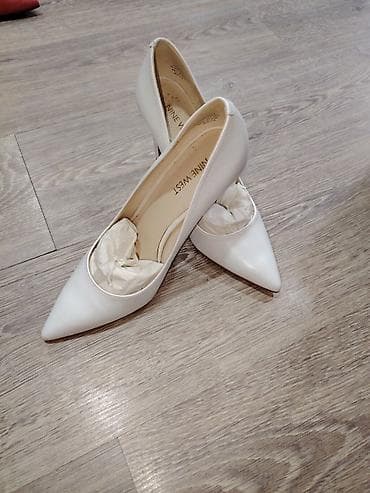 Baletkalar, Adidas, Ölçü: 39, rəng - Ağ, Yeni