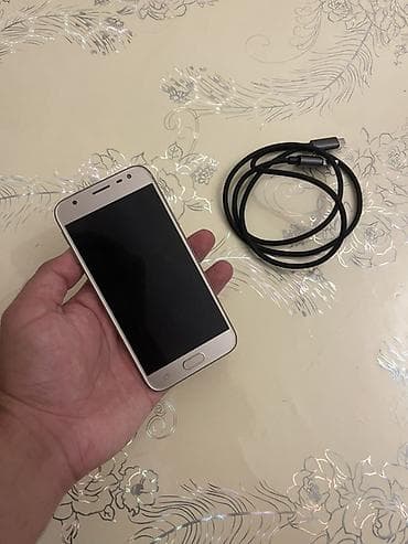 Техника и электроника: Samsung 16 ГБ, цвет - Золотой, Сенсорный — 2