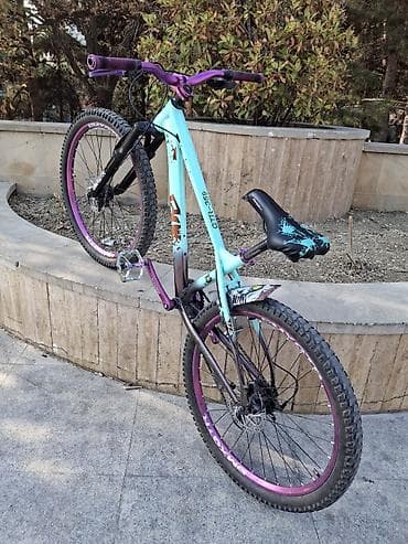 mini velosiped: BMX GTR 359
barter edilir — 3