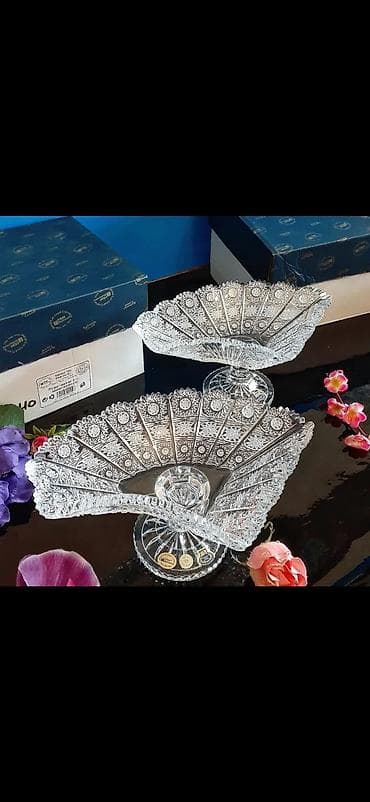 ag qapilar: Tom 25 sm konfet qabilar
1 ededi 140 azn — 3