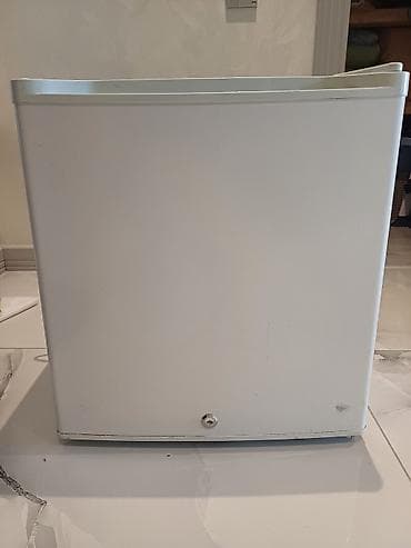 soyuducu sumqayitda: Kompakt mini soyuducu - Tək qapılı, ağ korpus - Daxili mexaniki — 2