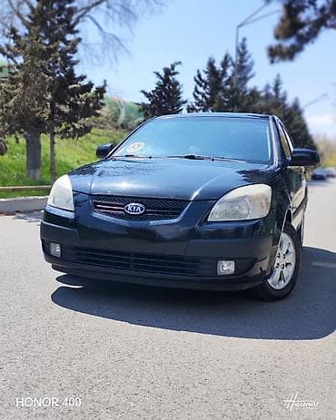 Kia Rio: 1.4 l | 2006 il Hetçbek