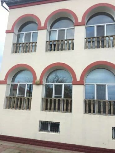 yeni yasamalda heyet evlerinin qiymeti: Продожа1_2 комнатные .Уплотнения.Есть за любые цены.Начала 65000azn — 2