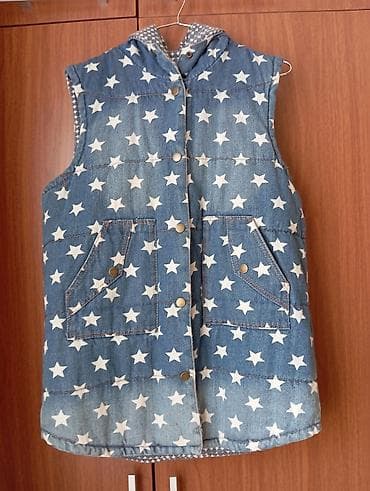 Ulduz naxışlı kapüşonlu jeans jilet 38 40 razmer,cox seliqelidir -