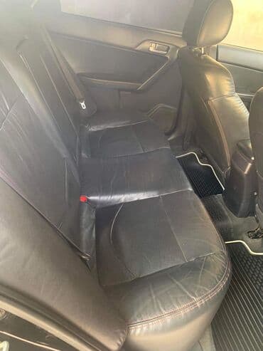 mersedes c 230: Kia Cerato: 1.6 l | 2011 il Sedan — 6