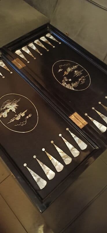 Əntiq radio: Məhsul: Singer mexaniki tikiş maşını (antik model) Xüsusiyyətlər: - — 3