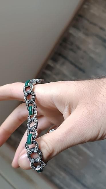 Мужская обувь: 260 qramdan çox olmalıdır.qrami 4,4 AZN — 3