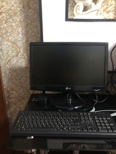 komputer klaviaturası: 512 yaddaş 8 Ram steam hesabı içində verili kompyuteri 1 aydı — 1