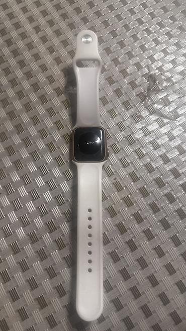 ucuz notebook kampanya: Apple watch SE Ağıllı saat – kvadrat ekranlı, qızılı çərçivə və ağ — 2