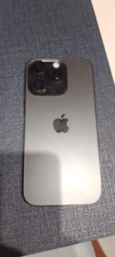 iphona: IPhone 16 Pro Max, Natural Titanium, Face ID — 3