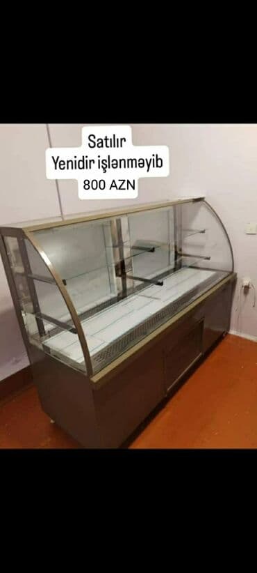 Soyuduculu vitrin-bufet - Ön və yan tərəfləri şüşəli, məhsulları