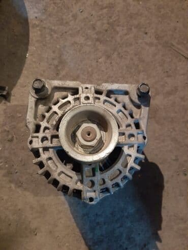 işlenmiş generatorlar: Nissan Tida üçün orjinal dinamo var başqa ehtiyat hissələri də var — 3