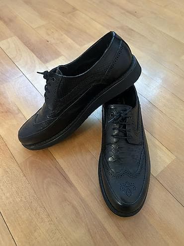 Markhall kişi ayaqqabısı - Model: Klassik broq (wingtip) dizaynı -