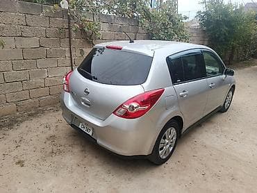 sukan bmw: Nissan Tiida: 1.5 l | 2011 il Hetçbek — 5