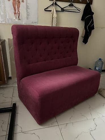 Ev və bağ: İstifadə olunmuş divan satılır. Velür parça ilə örtülmüş, dərin — 3
